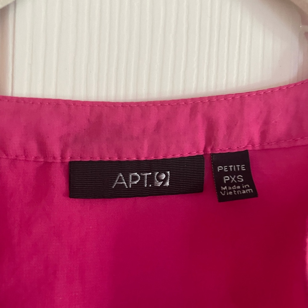 Pink blouse - Picture 2 of 6